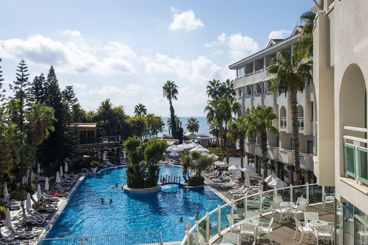 Star - Resort Side
